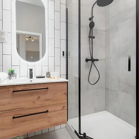 Διαμέρισμα Cosy With Balcony In By Renters Rzeszów