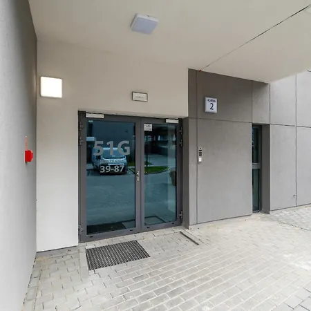 Cosy With Balcony In By Renters Διαμέρισμα