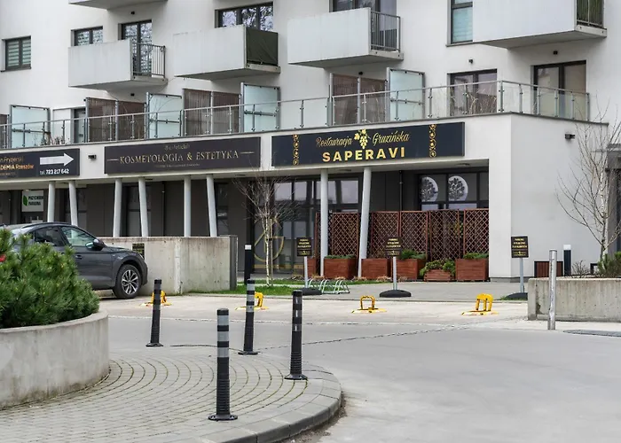 شقة Cosy With Balcony In By Renters